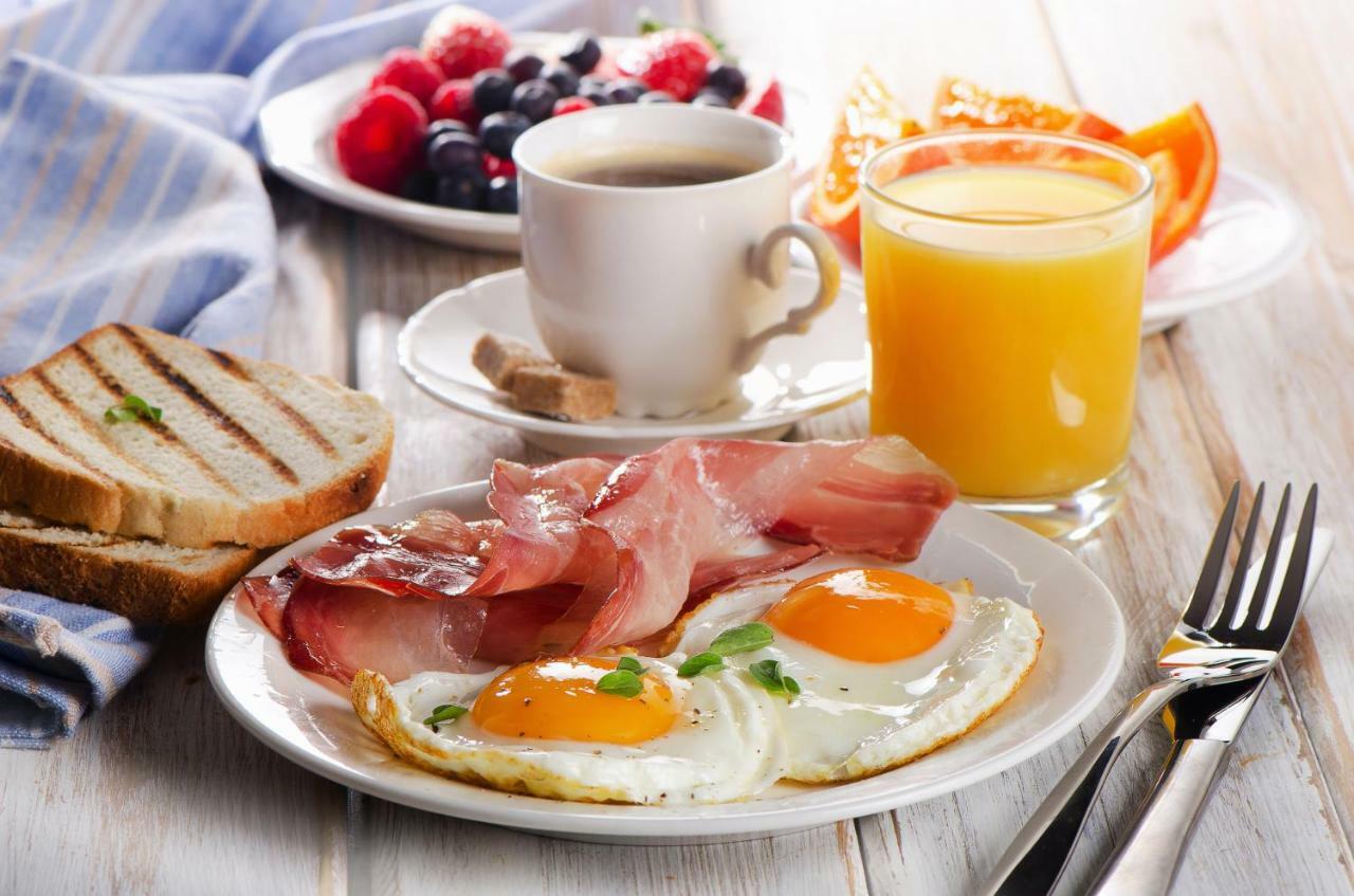 Hotel Franca Ulcinj Ngoại thất bức ảnh